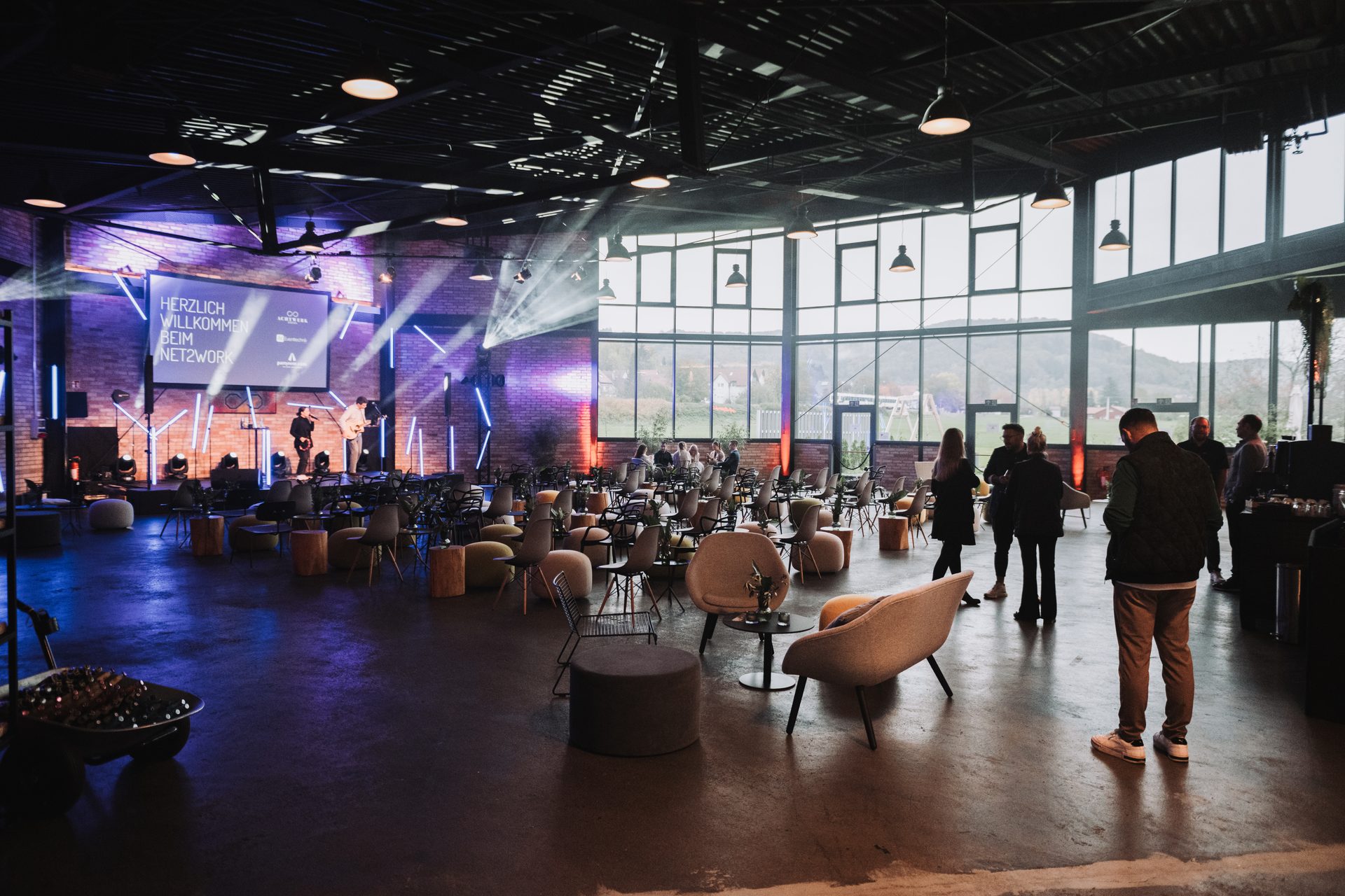 AchtWerk Eventlocation — 10 m Deckenhöhe, bis zu 800 Gäste